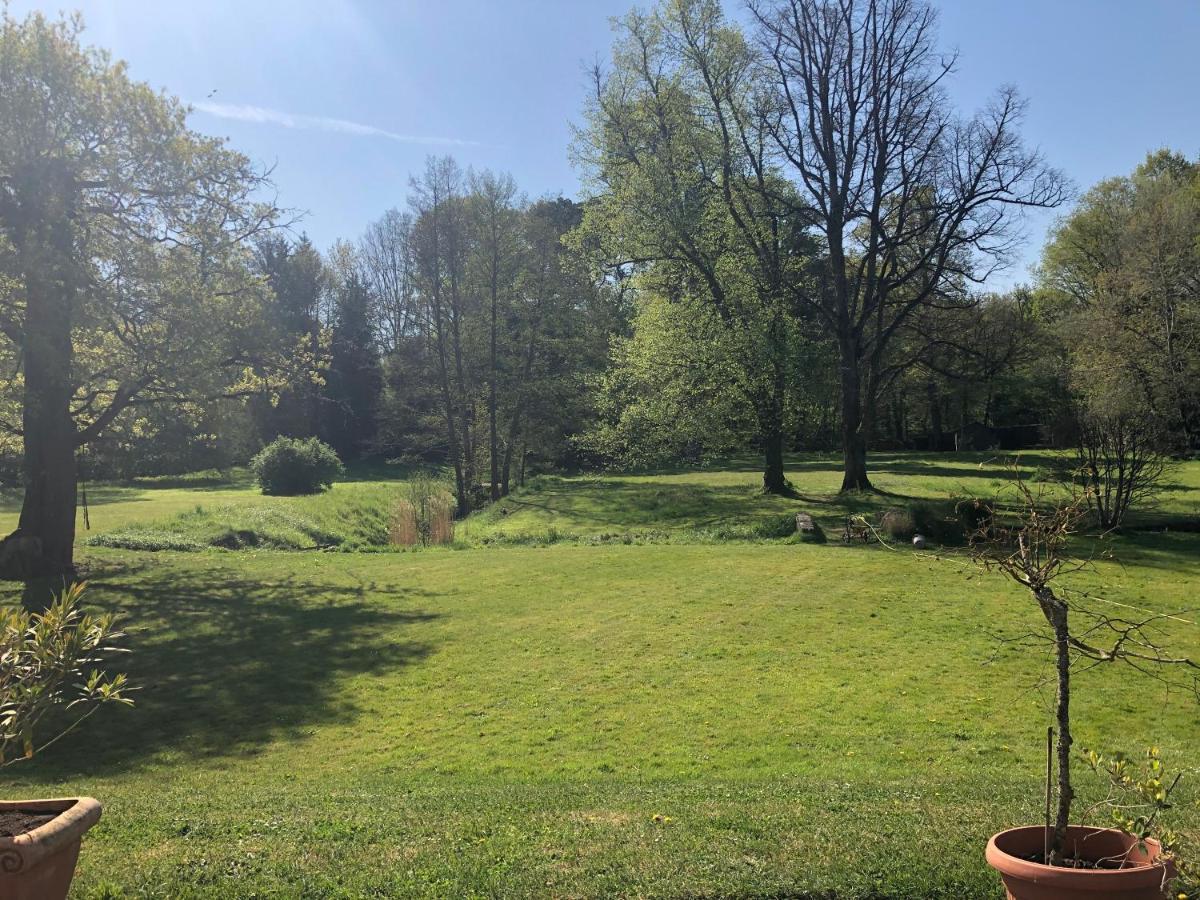Bed and Breakfast Moulin De Vilgris Clairefontaine-en-Yvelines Exterior foto